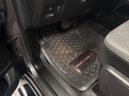 Used 2023 RAM 1500 Big Horn image 14