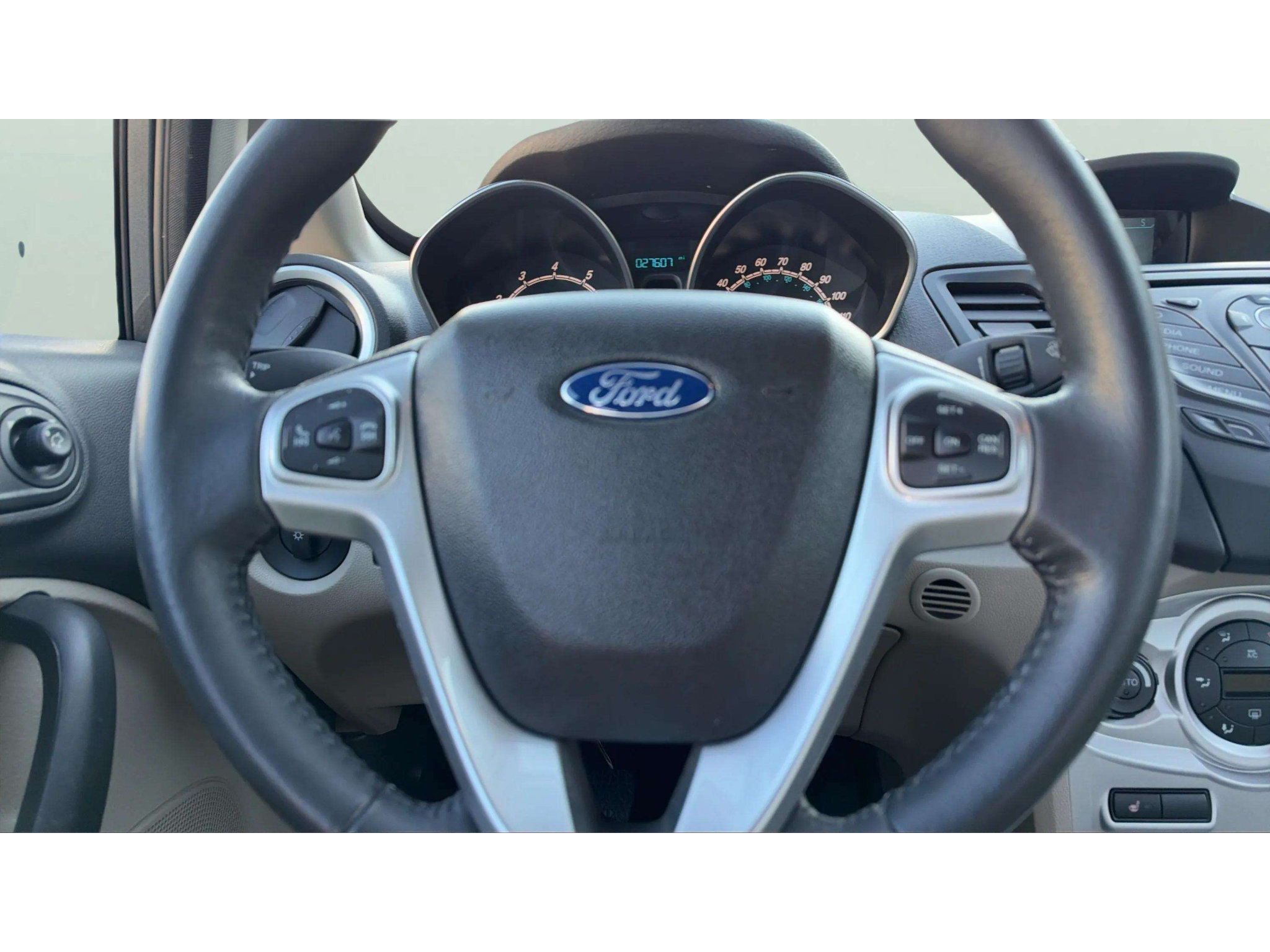Used 2016 Ford Fiesta SE w/ Cold Weather Package FWD image 14