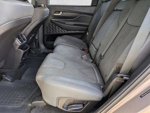 Used 2019 Hyundai Santa Fe SE image 18