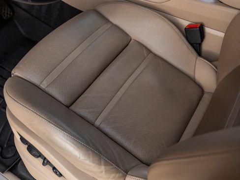 Certified 2023 Porsche Cayenne Platinum Edition AWD/4WD image 22