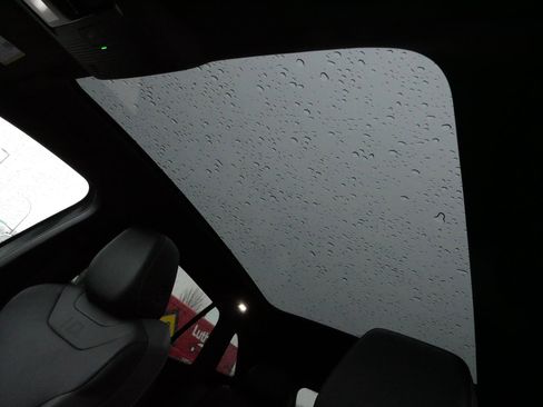 Used 2023 Volkswagen ID.4 Pro S image 30