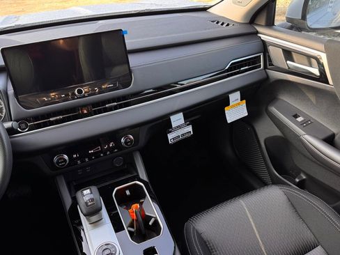 New 2026 Mitsubishi Outlander ES FWD image 25