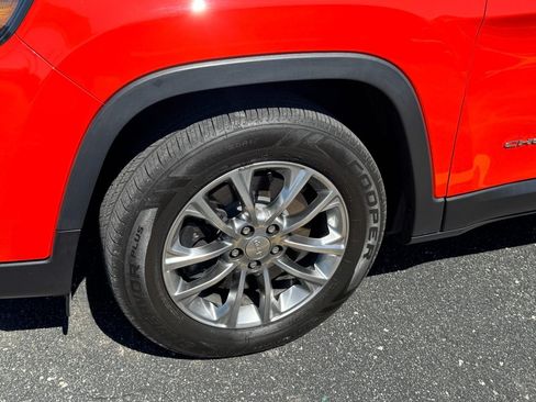 Used 2021 Jeep Cherokee Latitude Lux w/ Sun & Sound Group FWD image 8