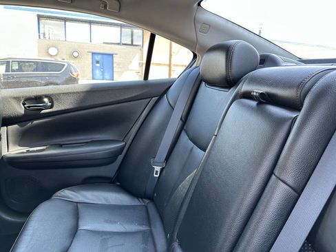 Used 2011 Nissan Maxima 3.5 SV w/ Cold Pkg FWD image 26