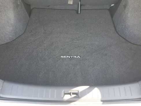 Used 2019 Nissan Sentra SV FWD image 7