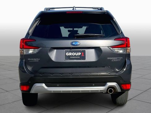 Used 2023 Subaru Forester Touring image 4