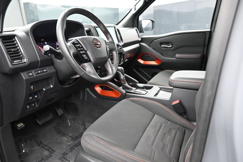 Used 2023 Nissan Frontier PRO-4X w/ Technology Package AWD/4WD image 22