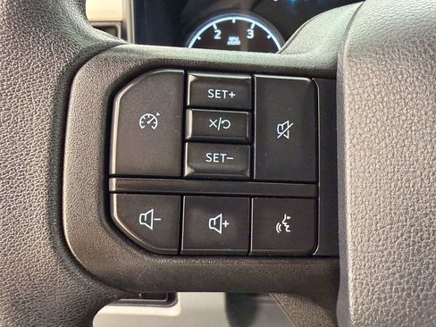 Certified 2025 Ford F250 XLT w/ FX4 Off-Road Package AWD/4WD image 17