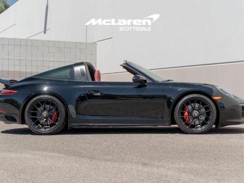 Used 2019 Porsche 911 Targa 4 GTS AWD/4WD image 16
