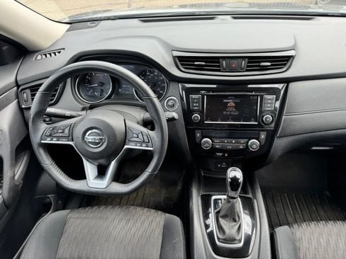 Used 2019 Nissan Rogue SV AWD/4WD image 17