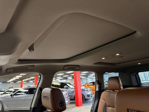 Used 2017 GMC Acadia SLT image 39