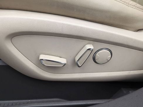 Used 2016 Lincoln MKX Select w/ Select Plus Package FWD image 16