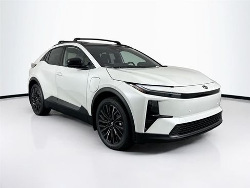 New 2026 Toyota C-HR AWD/4WD image 5