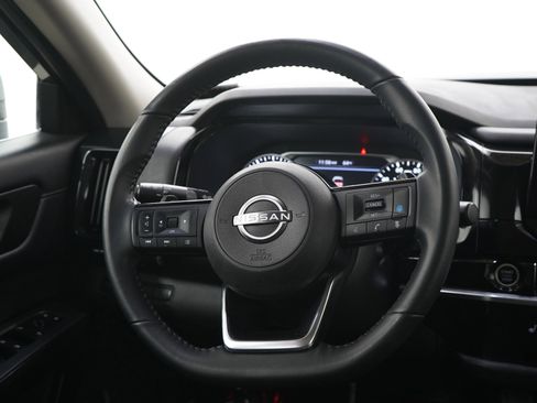 Used 2023 Nissan Pathfinder SV AWD/4WD image 18