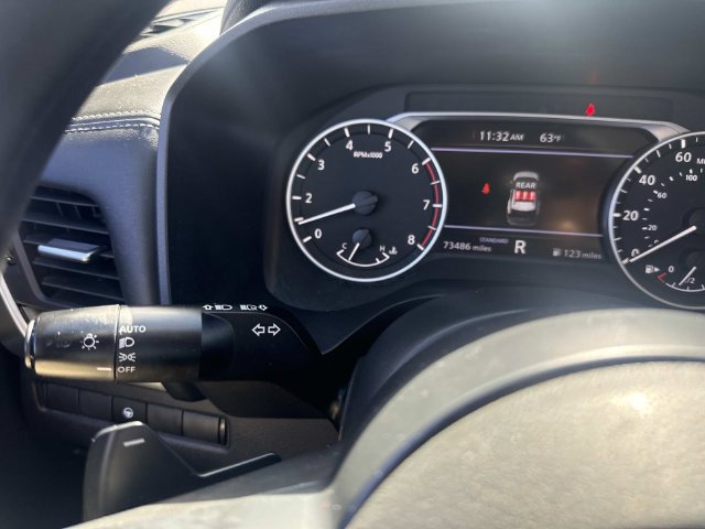 Used 2024 Nissan Rogue SV FWD image 30