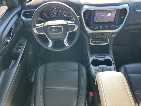 Used 2023 GMC Acadia SLT w/ Elevation Edition image 24