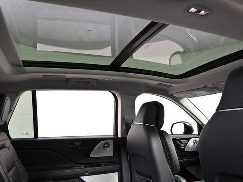 New 2026 Lincoln Aviator Reserve AWD/4WD image 17