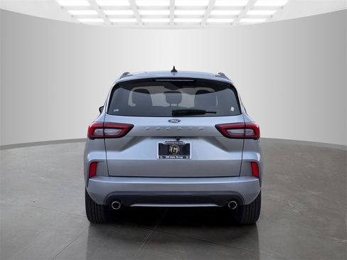 Used 2023 Ford Escape ST-Line image 5