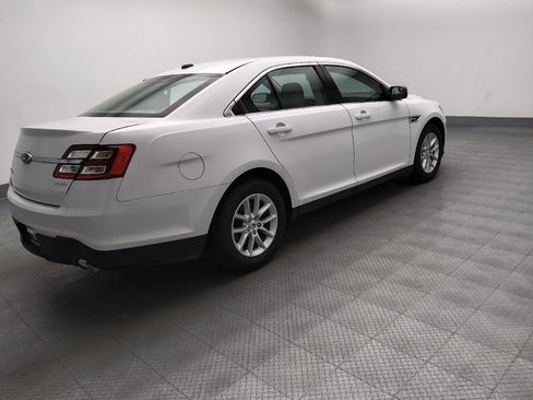 Used 2014 Ford Taurus SE FWD image 10