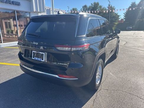 Certified 2023 Jeep Grand Cherokee Laredo image 7