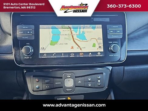 Used 2019 Nissan Leaf SV w/ SV Technology Package image 17