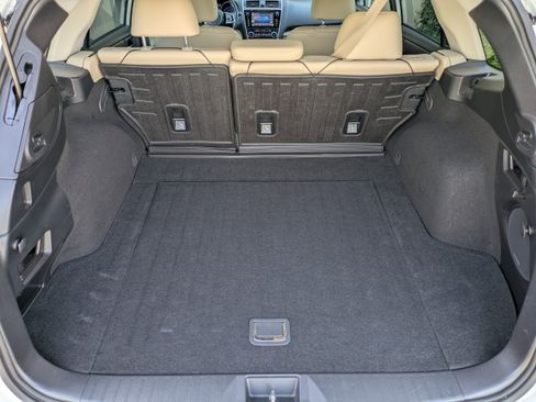 Used 2018 Subaru Outback 2.5i Limited image 18