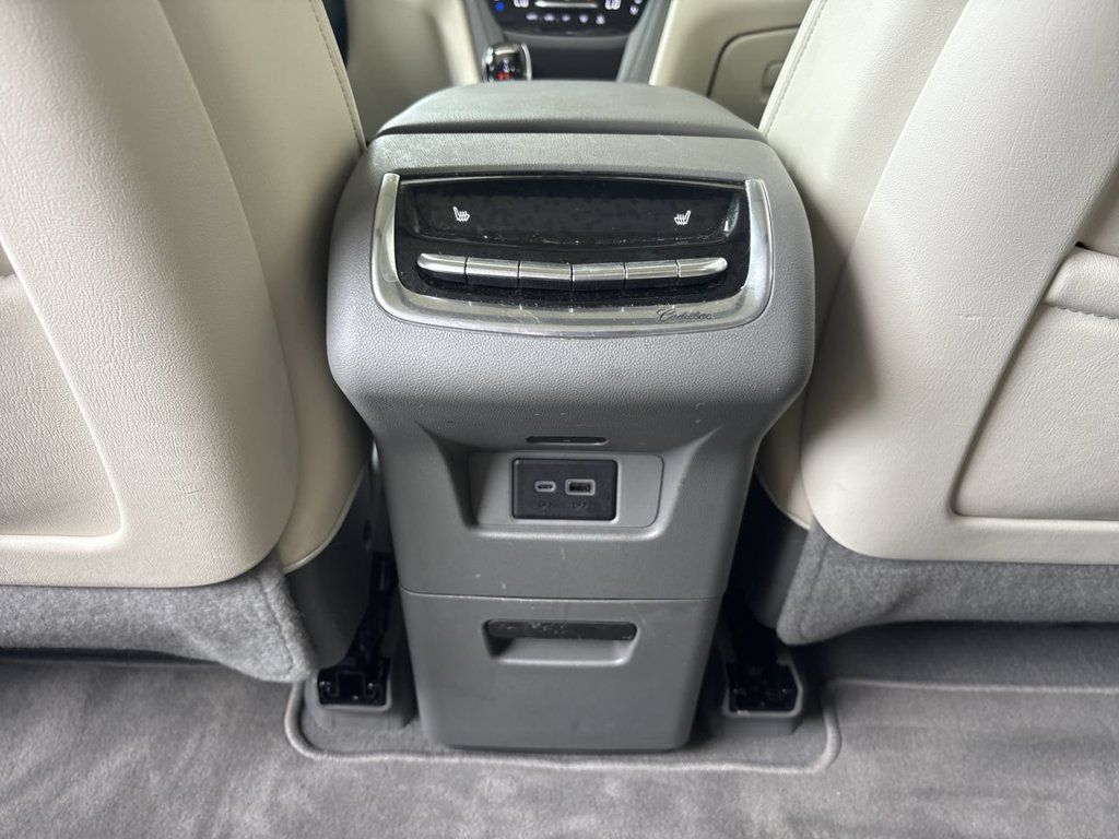 Certified 2025 Cadillac XT6 Premium Luxury AWD/4WD image 21