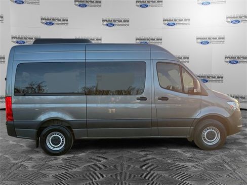 Used 2019 Mercedes-Benz Sprinter 2500 image 6