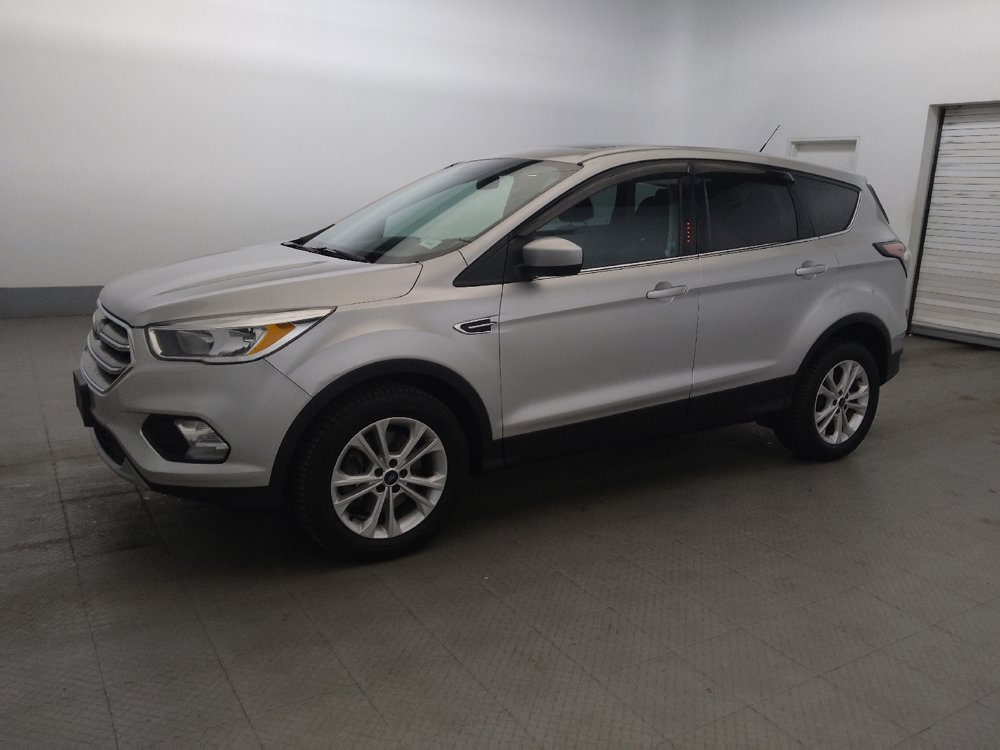Used 2017 Ford Escape SE AWD/4WD image 2