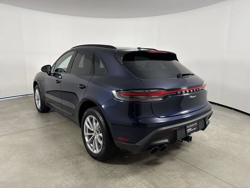 Certified 2023 Porsche Macan w/ Premium Package Plus AWD/4WD image 3