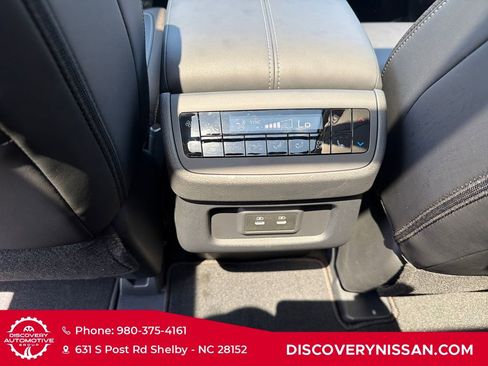 New 2026 Nissan Pathfinder SL w/ SL Premium Package (P04) AWD/4WD image 31