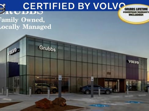 Used 2023 Volvo XC40 B5 Ultimate w/ Protection Package Premier image 2