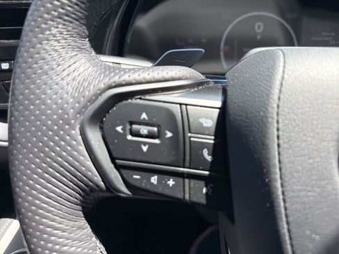 Used 2025 Lexus TX 500h AWD w/ Technology Package image 30