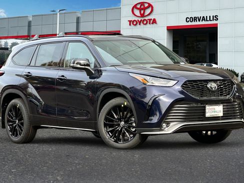 New 2026 Toyota Highlander XSE image 2