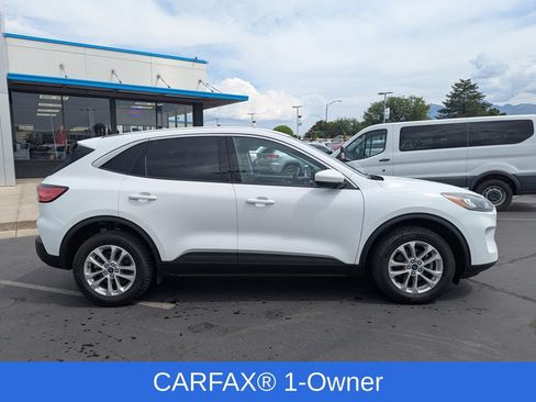 Used 2021 Ford Escape SE AWD/4WD image 2