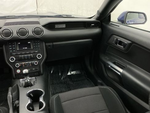 Used 2016 Ford Mustang Coupe RWD image 23