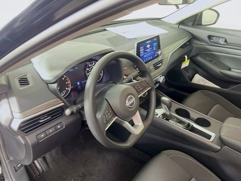 New 2026 Nissan Altima 2.5 SV FWD image 7
