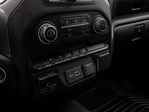 Used 2024 Chevrolet Silverado 1500 Custom AWD/4WD image 20