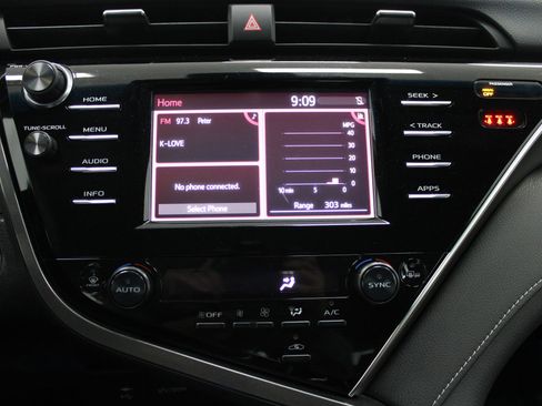 Used 2018 Toyota Camry XSE w/ Protection Package (Q2) image 28