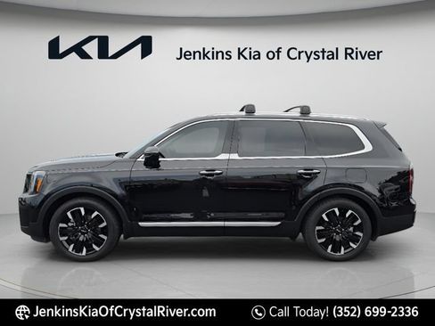 Used 2024 Kia Telluride SX Prestige w/ Towing Package AWD/4WD image 13