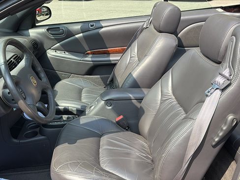 Used 2000 Chrysler Sebring JXI image 12
