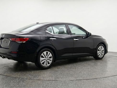 Used 2025 Nissan Sentra S FWD image 9