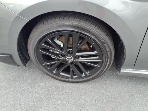 Used 2025 Toyota Camry SE FWD image 4
