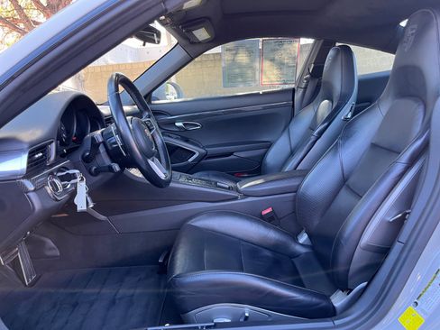 Used 2019 Porsche 911 Carrera RWD image 12