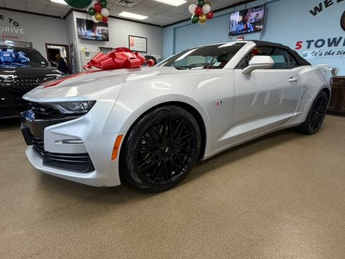 Used 2019 Chevrolet Camaro SS image 24