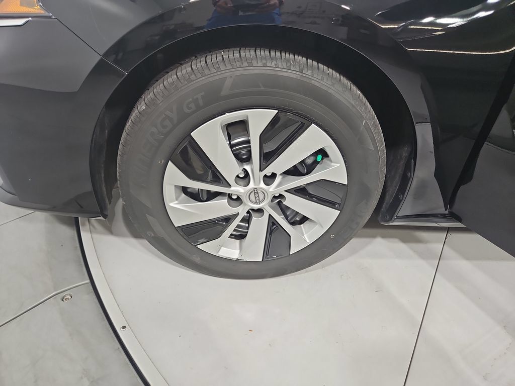 Certified 2025 Nissan Altima 2.5 S FWD image 27