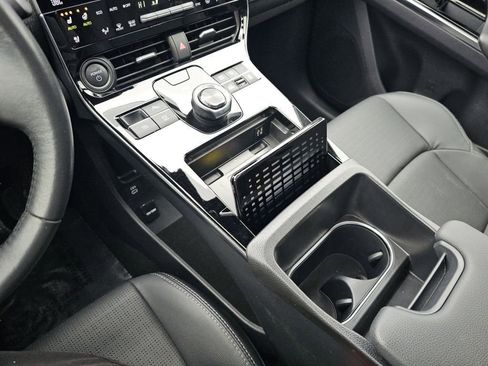 Used 2023 Toyota bZ4X Limited image 32