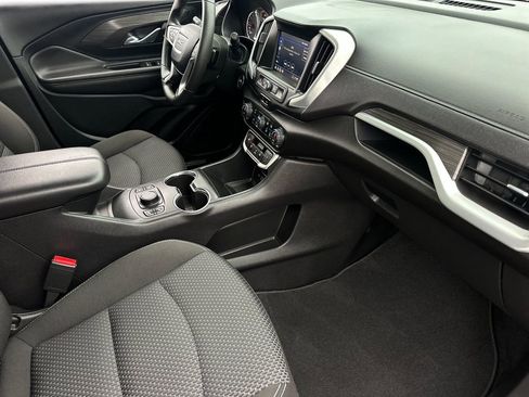 Used 2023 GMC Terrain SLE w/ Driver Convenience Package image 16