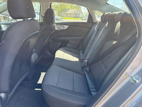 Certified 2023 Kia Forte LXS w/ LXS Technology Package FWD image 16