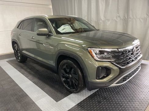 New 2026 Volkswagen Atlas Cross Sport SE AWD/4WD image 3